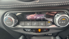 Nissan Juke 1.0 DiG-T 114 N-Connecta 5dr Petrol Hatchback